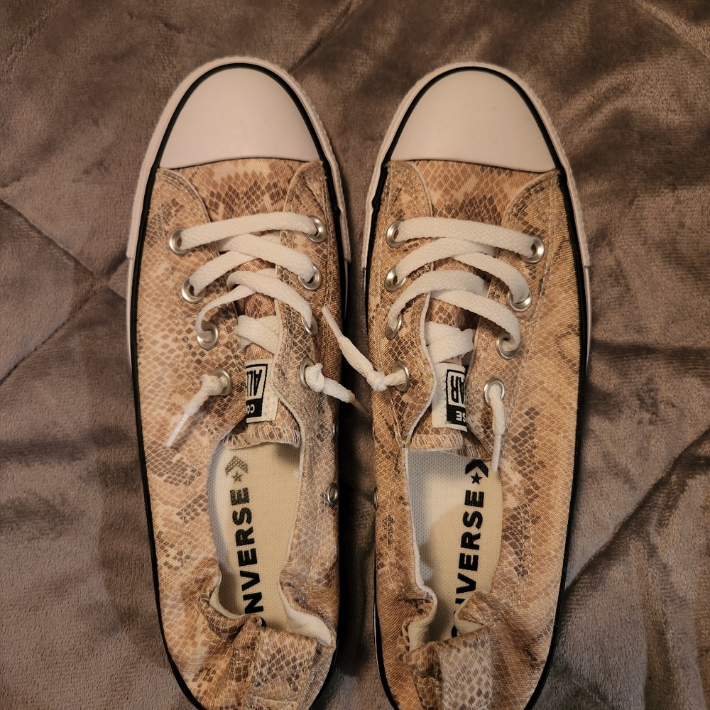 New Converse Snakeskin 8.5 Women's